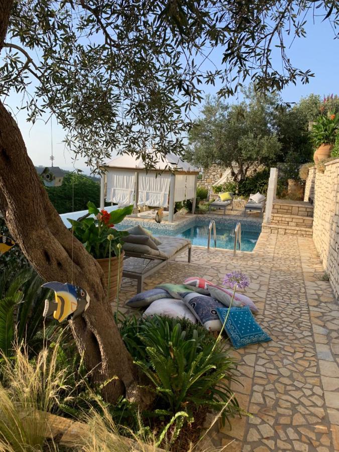 Opera House Paxos Hotel ไกออส ภายนอก รูปภาพ