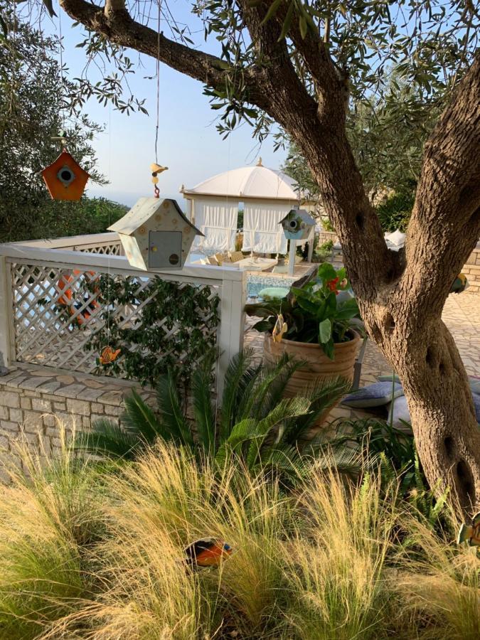 Opera House Paxos Hotel ไกออส ภายนอก รูปภาพ