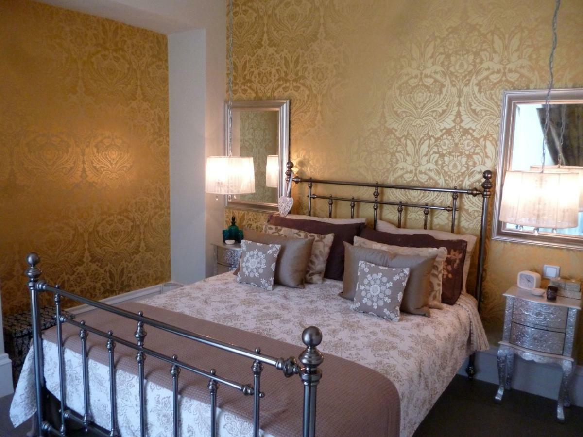 Opera House Paxos Hotel ไกออส ภายนอก รูปภาพ