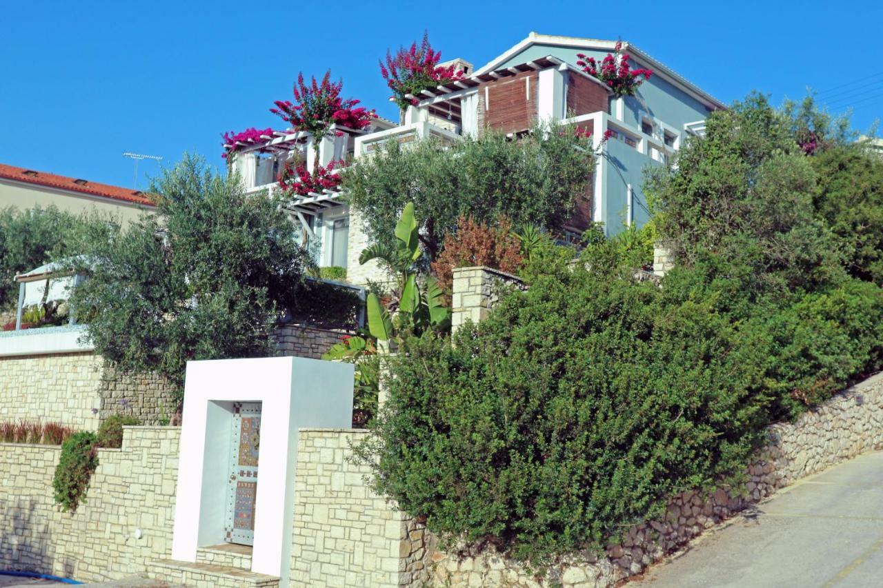 Opera House Paxos Hotel ไกออส ภายนอก รูปภาพ
