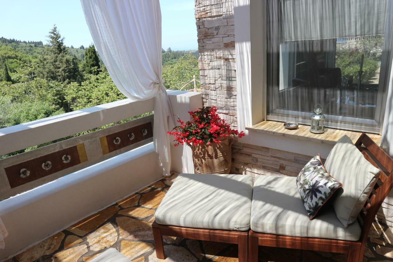 Opera House Paxos Hotel ไกออส ภายนอก รูปภาพ
